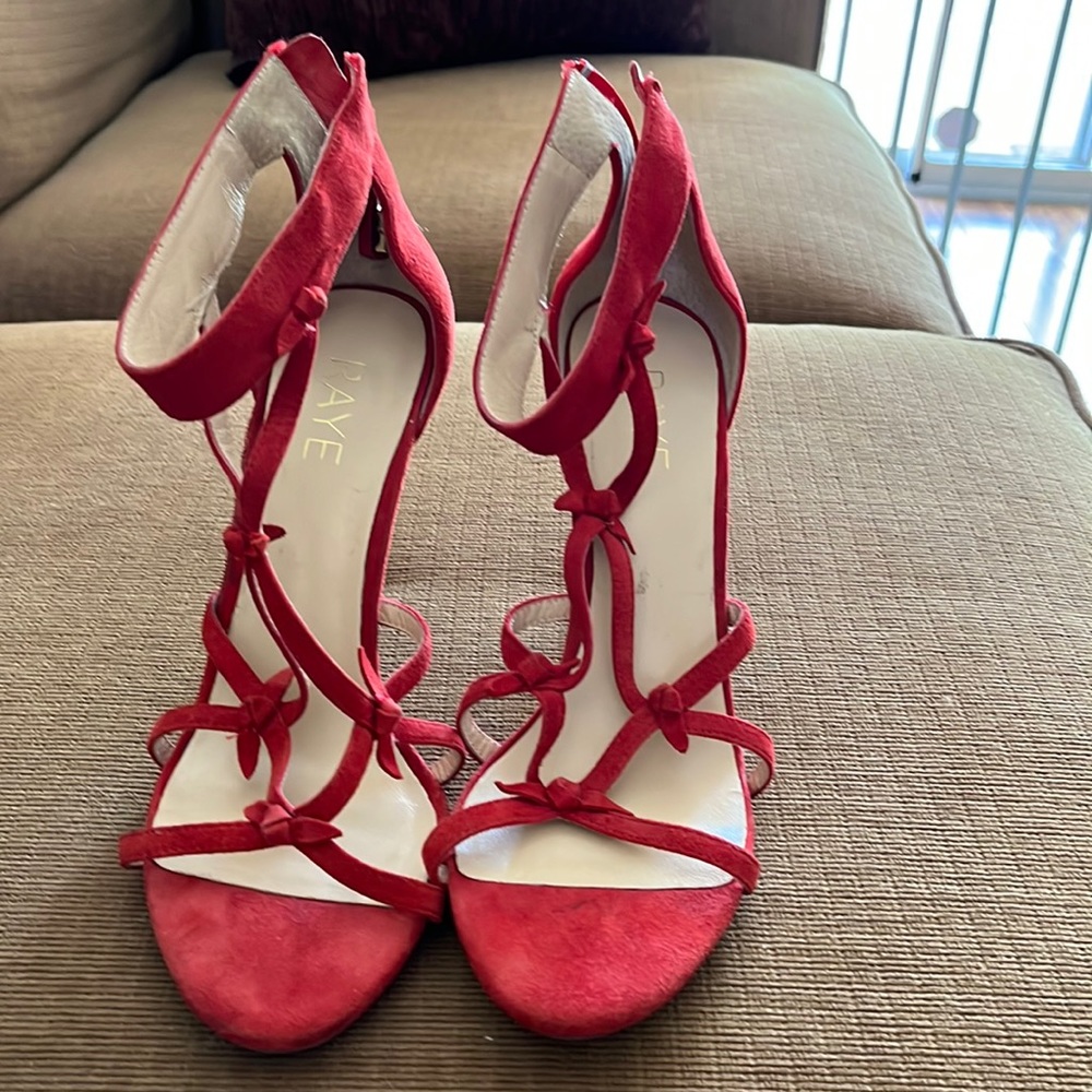 Raye Heels